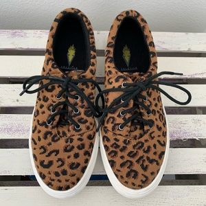 Volatile Animal Leopard Print Sneakers - Size 7